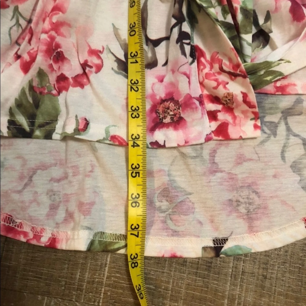 CLOSET CLOSING Show me your mumu floral robe - Picture 3 of 4